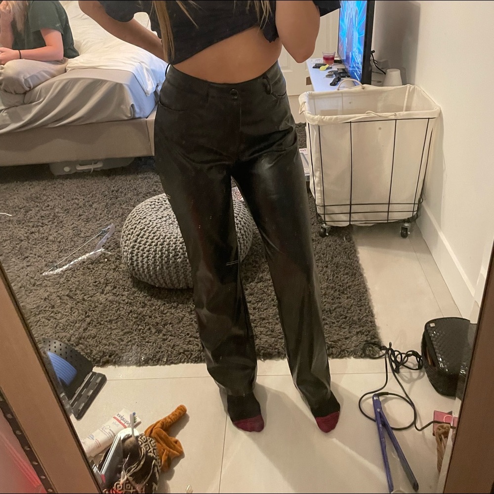 black leather pants ! size L (8/10)